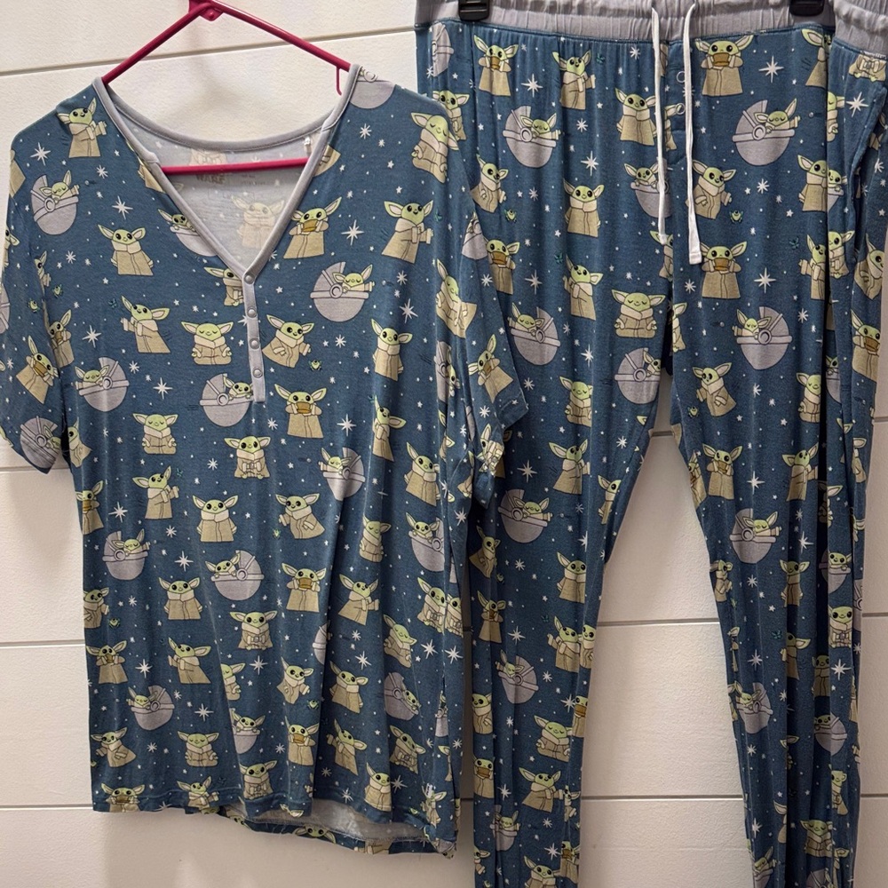 Star Wars Women's Sleep Set in Blue and Green - The Child Print